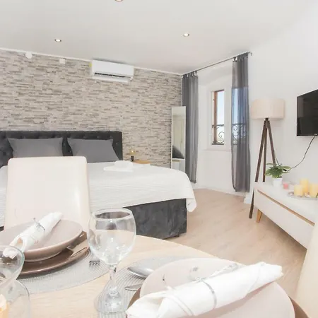 Apartment Vinka Sibenik